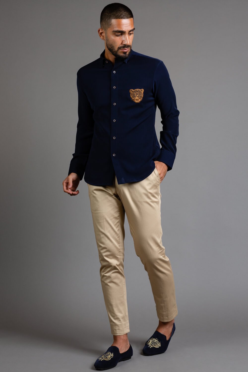 http://vavci.ae/cdn/shop/products/Blue_Heavy_Crepe_Embroidered_Shirt_1.jpg?v=1595629803